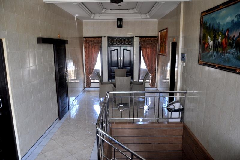 מלון ג'ימבאראן Denays House מראה חיצוני תמונה